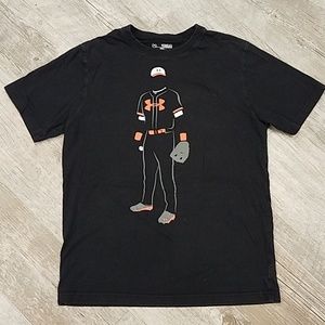 Boys Under Armour Baseball Shirt Size Medium